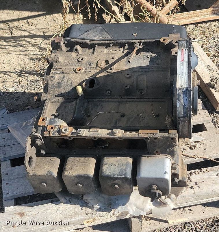 image for item OD9519 Cummins engine
