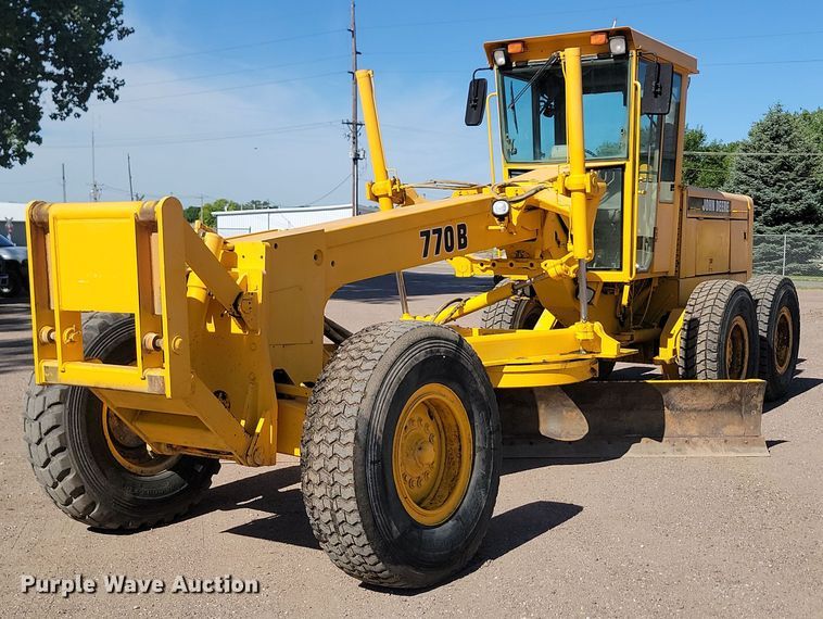 image for item OD9521 1991 John Deere 770B motor grader