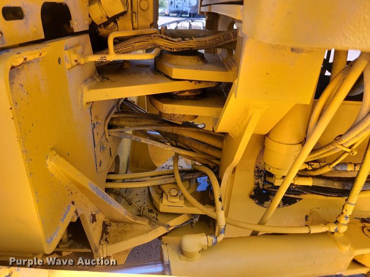 image for item OD9521 1991 John Deere 770B motor grader