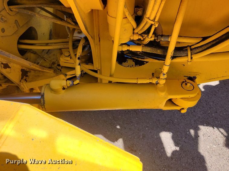 image for item OD9521 1991 John Deere 770B motor grader