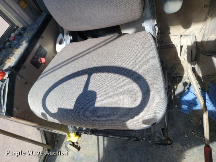 image for item OD9521 1991 John Deere 770B motor grader