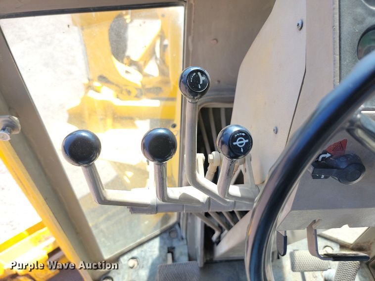 image for item OD9521 1991 John Deere 770B motor grader