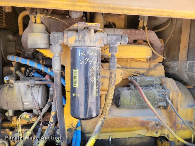 image for item OD9521 1991 John Deere 770B motor grader