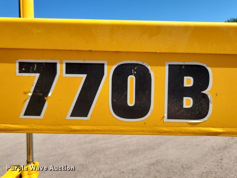 image for item OD9521 1991 John Deere 770B motor grader