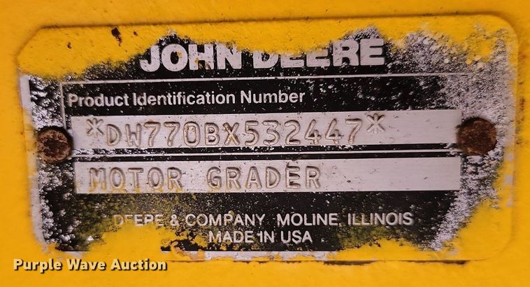 image for item OD9521 1991 John Deere 770B motor grader