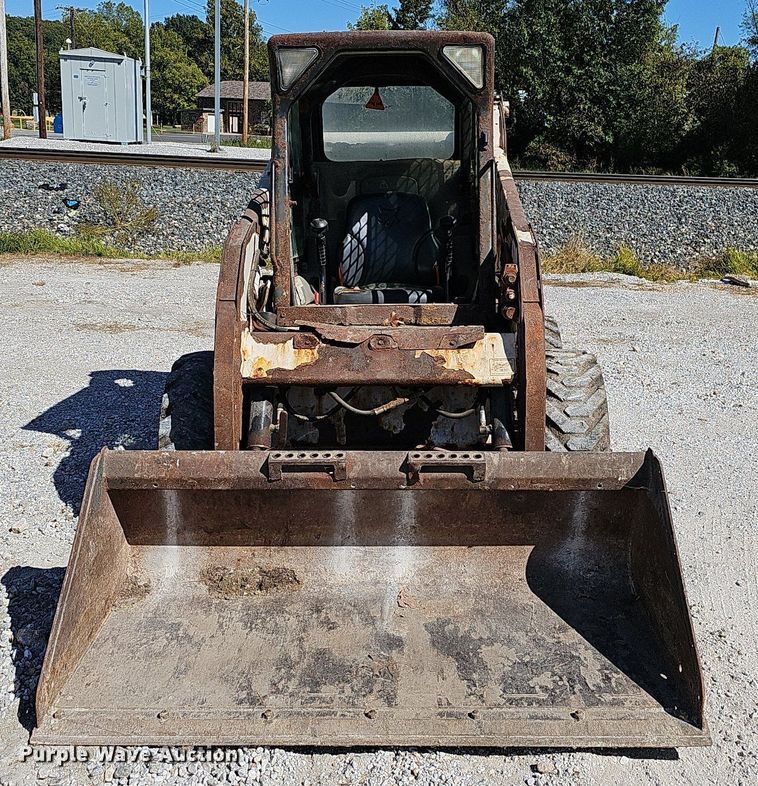 image for item OG9529 2008 Bobcat S175 skid steer loader