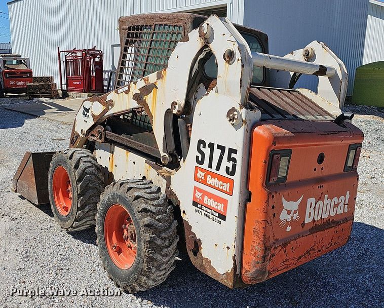 image for item OG9529 2008 Bobcat S175 skid steer loader