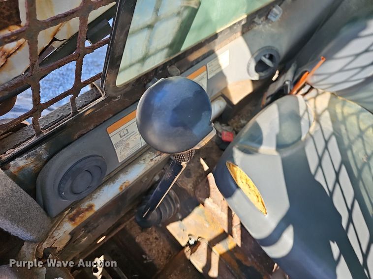 image for item OG9529 2008 Bobcat S175 skid steer loader