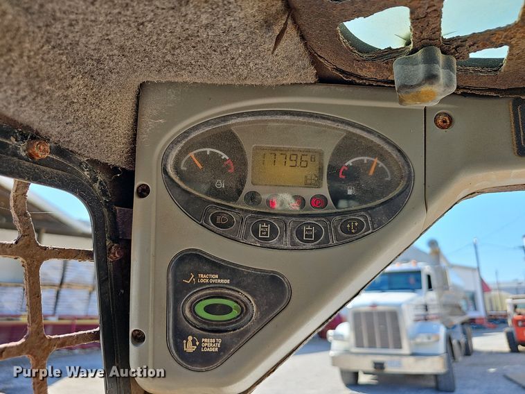 image for item OG9529 2008 Bobcat S175 skid steer loader