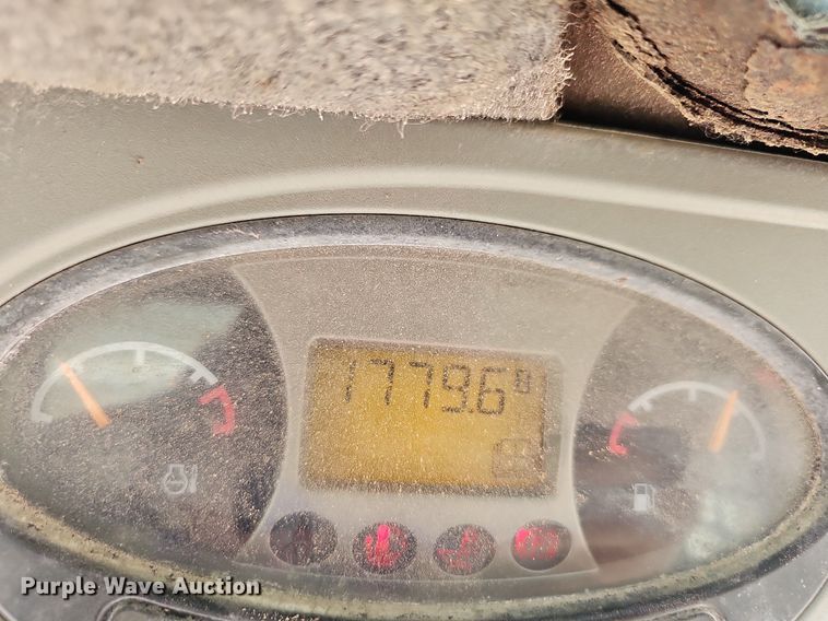 image for item OG9529 2008 Bobcat S175 skid steer loader