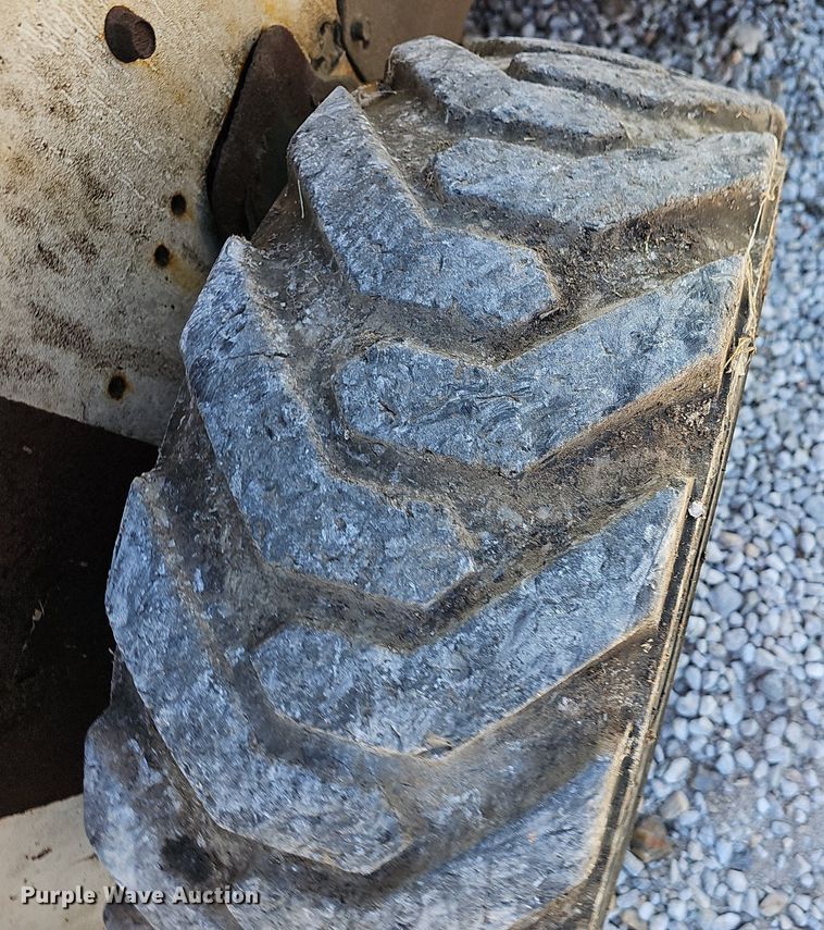 image for item OG9529 2008 Bobcat S175 skid steer loader