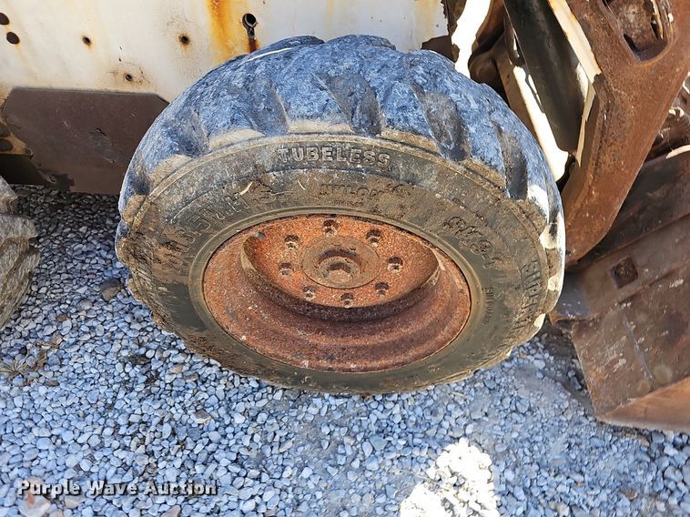 image for item OG9529 2008 Bobcat S175 skid steer loader