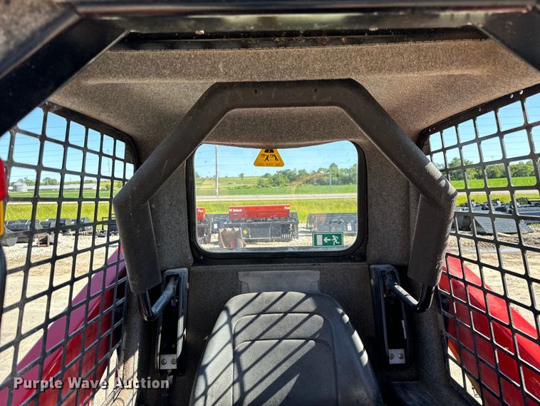 image for item OG9559 2022 Manitou 1050R skid steer loader