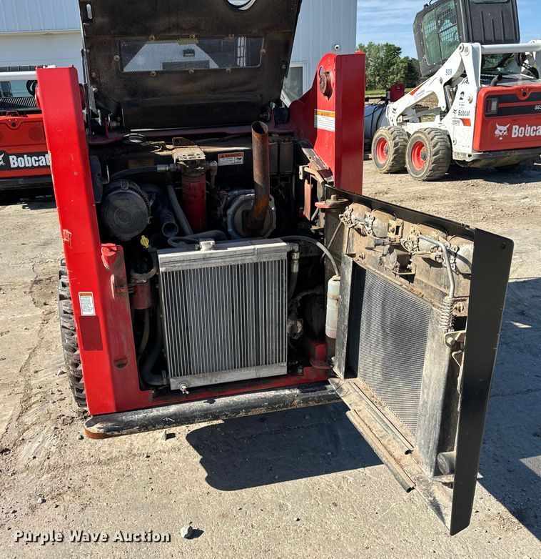 image for item OG9559 2022 Manitou 1050R skid steer loader