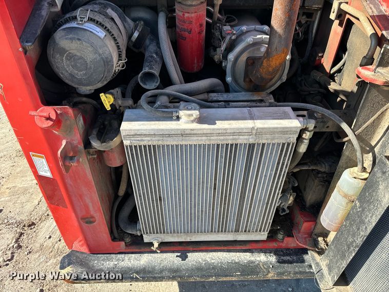 image for item OG9559 2022 Manitou 1050R skid steer loader