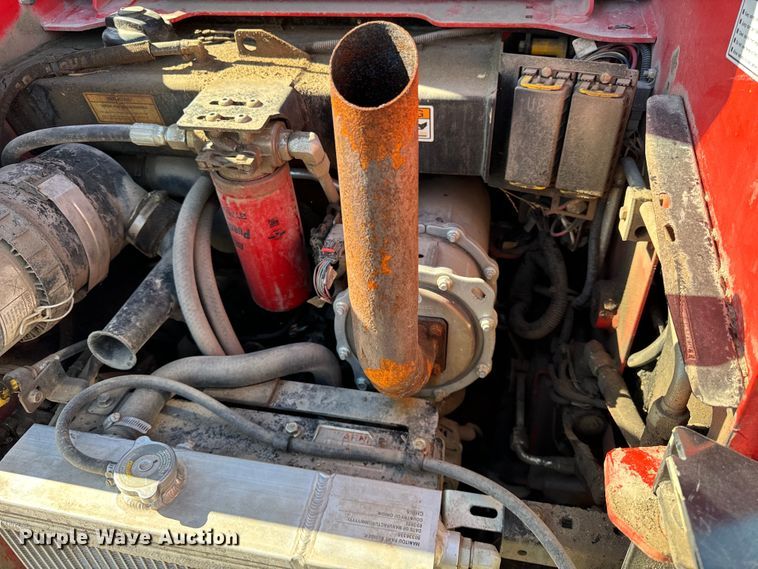 image for item OG9559 2022 Manitou 1050R skid steer loader