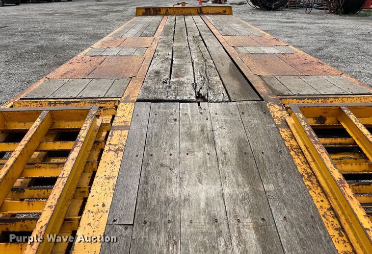 image for item OG9955 2001 Interstate 20DT equipment trailer