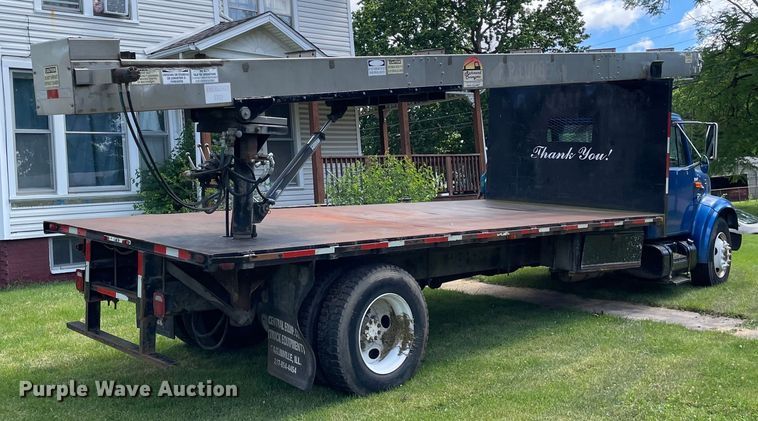 image for item OG9982 2000 International  4700 shingle conveyor truck