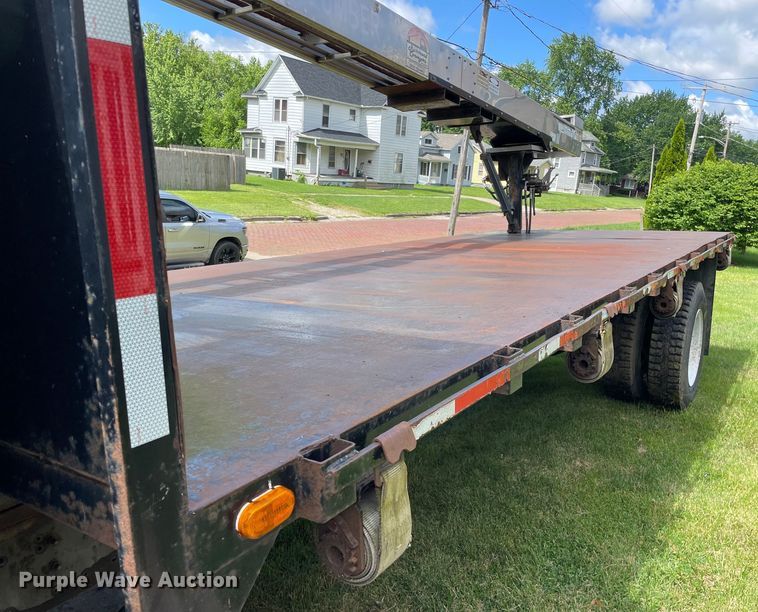 image for item OG9982 2000 International  4700 shingle conveyor truck