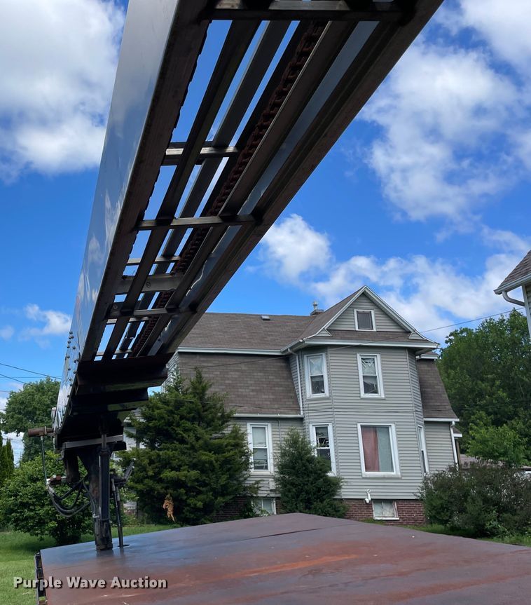 image for item OG9982 2000 International  4700 shingle conveyor truck