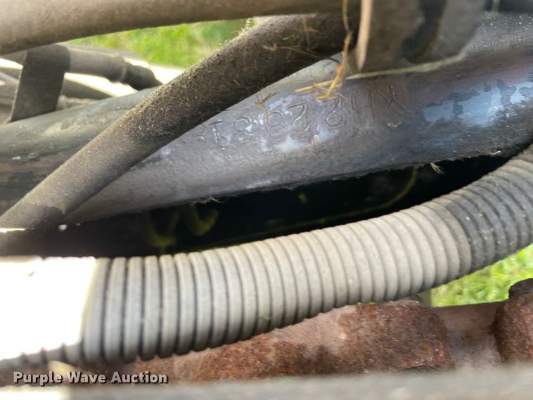 image for item OG9982 2000 International  4700 shingle conveyor truck