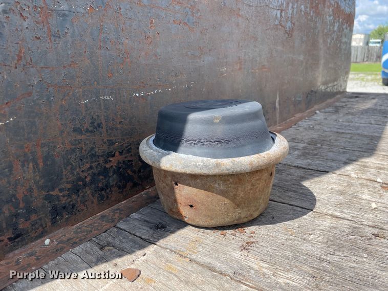 image for item OG9984 2006 International  4400 flatbed truck