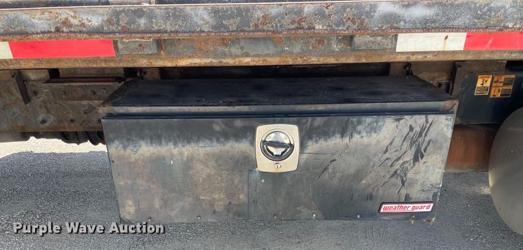 image for item OG9985 2007 Kenworth  T300 flatbed truck