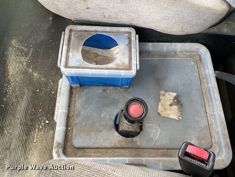 image for item OG9985 2007 Kenworth  T300 flatbed truck