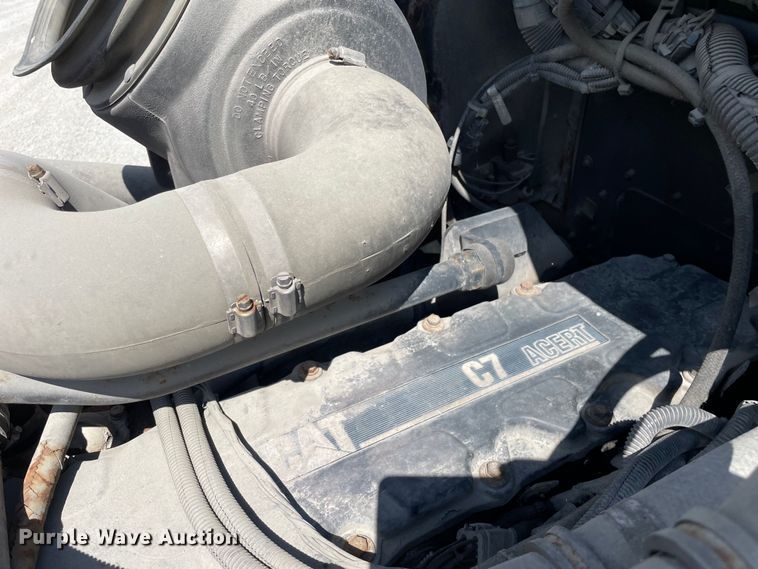 image for item OG9985 2007 Kenworth  T300 flatbed truck