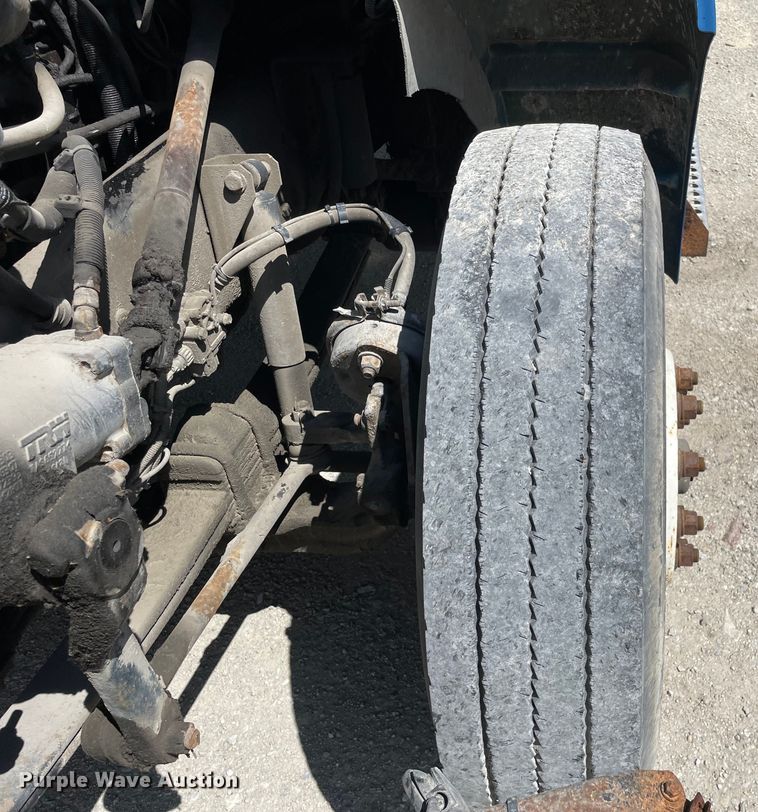 image for item OG9985 2007 Kenworth  T300 flatbed truck