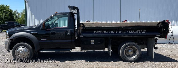 image for item OG9989 2005 Ford  F450 Super Duty XLT dump truck