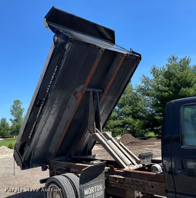 image for item OG9989 2005 Ford  F450 Super Duty XLT dump truck
