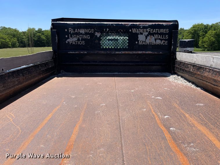 image for item OG9989 2005 Ford  F450 Super Duty XLT dump truck