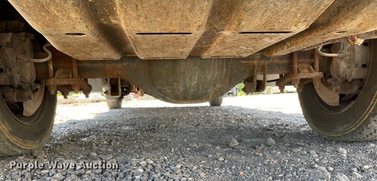 image for item OG9989 2005 Ford  F450 Super Duty XLT dump truck