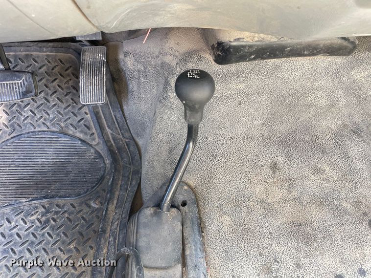 image for item OG9989 2005 Ford  F450 Super Duty XLT dump truck