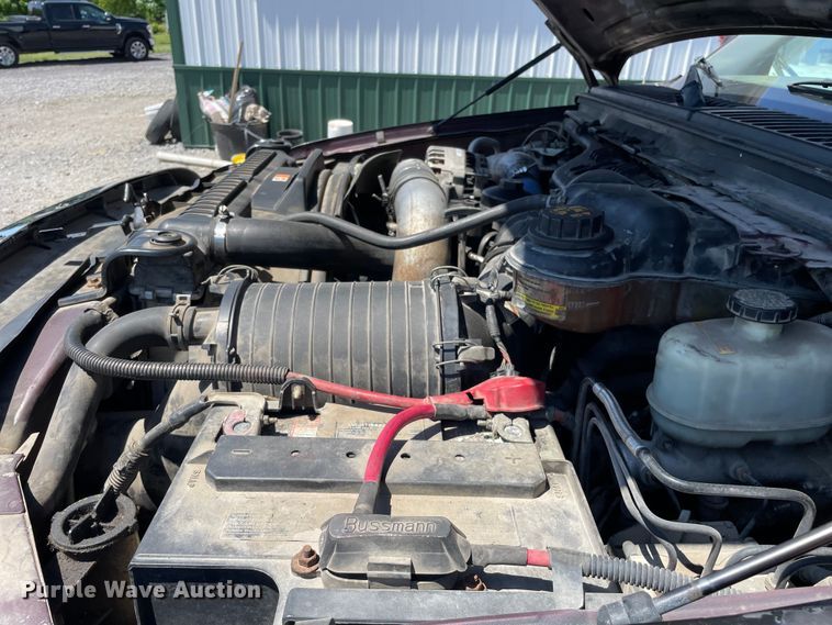 image for item OG9989 2005 Ford  F450 Super Duty XLT dump truck