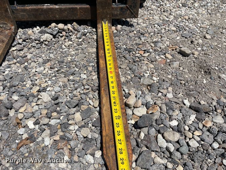 image for item OG9990 2014 Vermeer S800TX compact utility loader