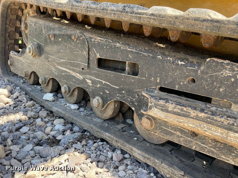 image for item OG9990 2014 Vermeer S800TX compact utility loader