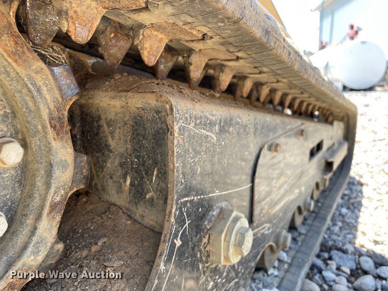 image for item OG9990 2014 Vermeer S800TX compact utility loader