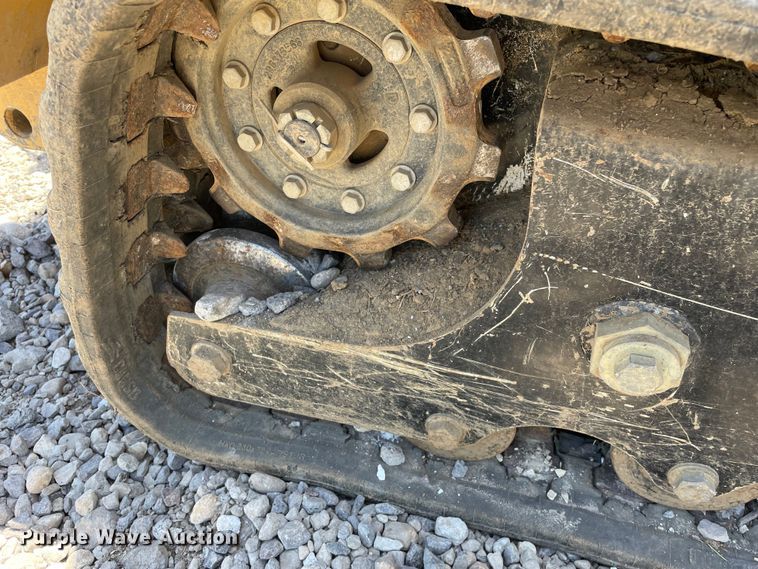 image for item OG9990 2014 Vermeer S800TX compact utility loader