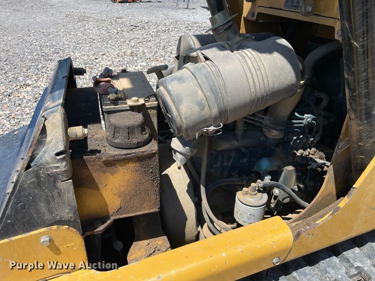 image for item OG9990 2014 Vermeer S800TX compact utility loader