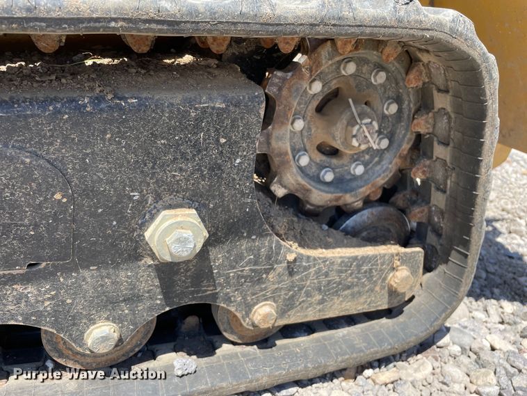 image for item OG9990 2014 Vermeer S800TX compact utility loader