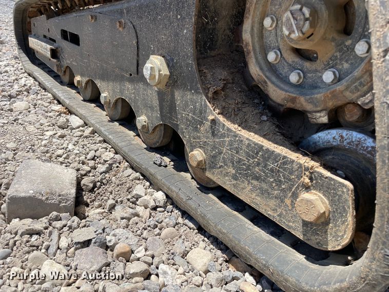 image for item OG9990 2014 Vermeer S800TX compact utility loader