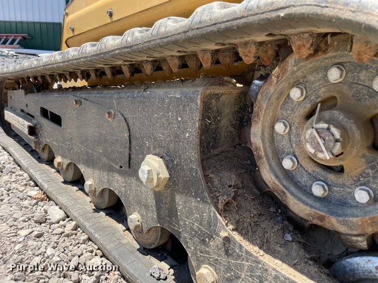 image for item OG9990 2014 Vermeer S800TX compact utility loader