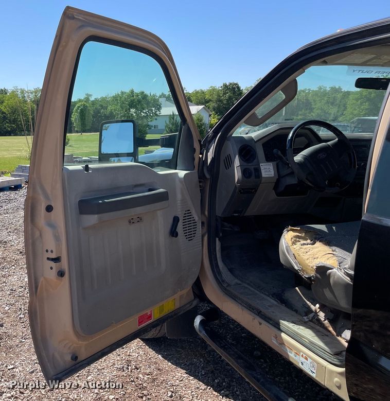 image for item OG9991 2009 Ford F450 Super Duty XL Crew Cab dump truck