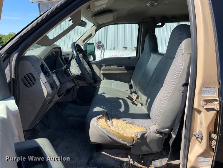 image for item OG9991 2009 Ford F450 Super Duty XL Crew Cab dump truck