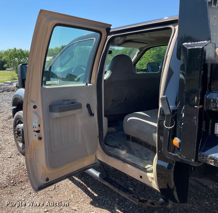 image for item OG9991 2009 Ford F450 Super Duty XL Crew Cab dump truck