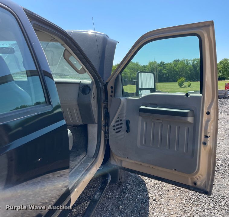 image for item OG9991 2009 Ford F450 Super Duty XL Crew Cab dump truck