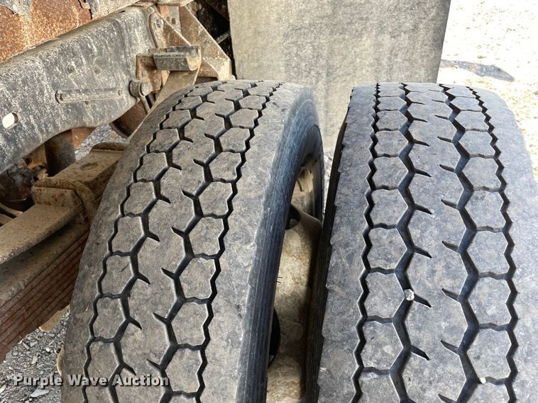 image for item OG9991 2009 Ford F450 Super Duty XL Crew Cab dump truck