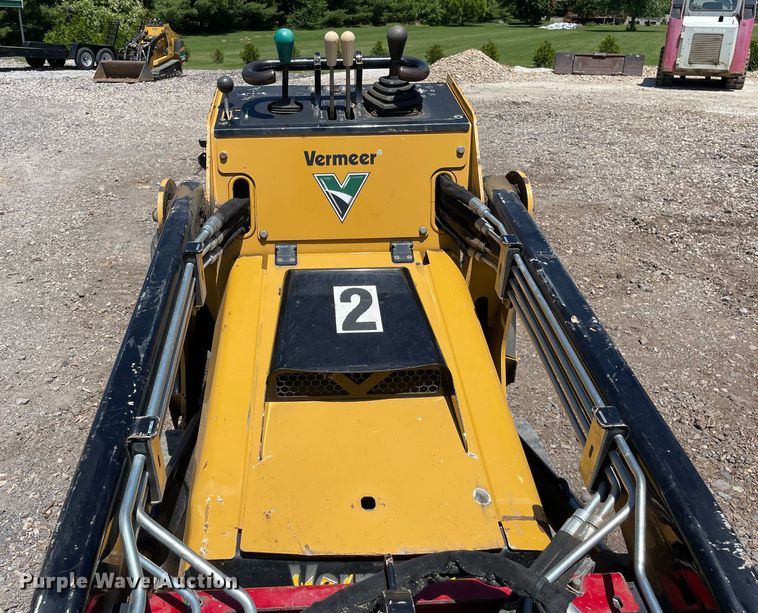 image for item OG9992 2013 Vermeer S800TX compact utility loader